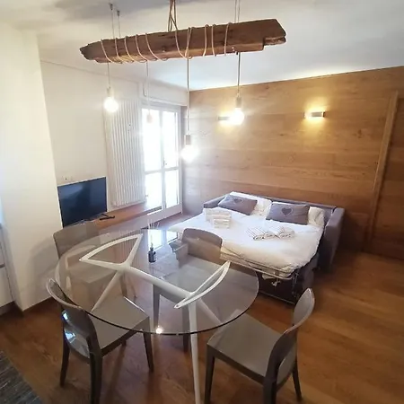 Regina Delle Alpi Apartment *